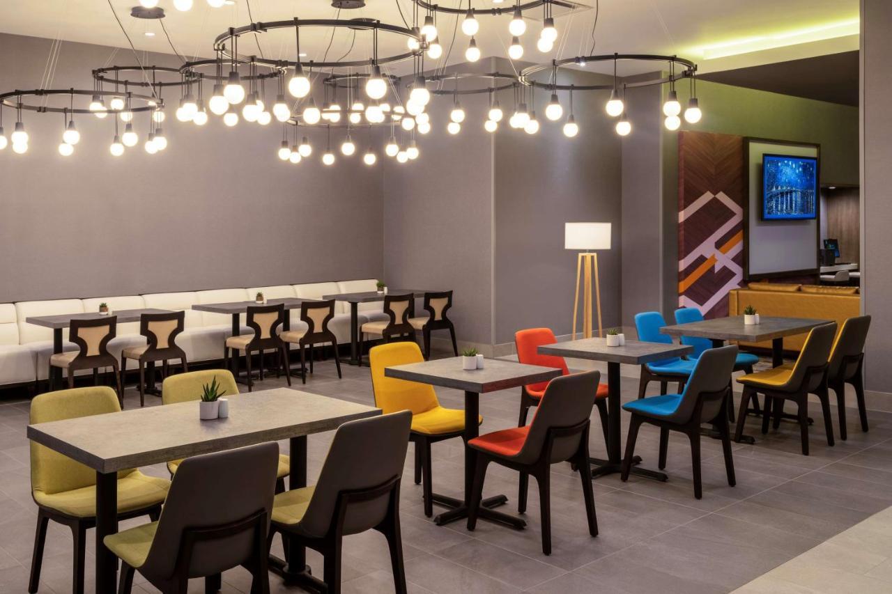 Hilton Garden Inn Pomona, Ca Екстериор снимка