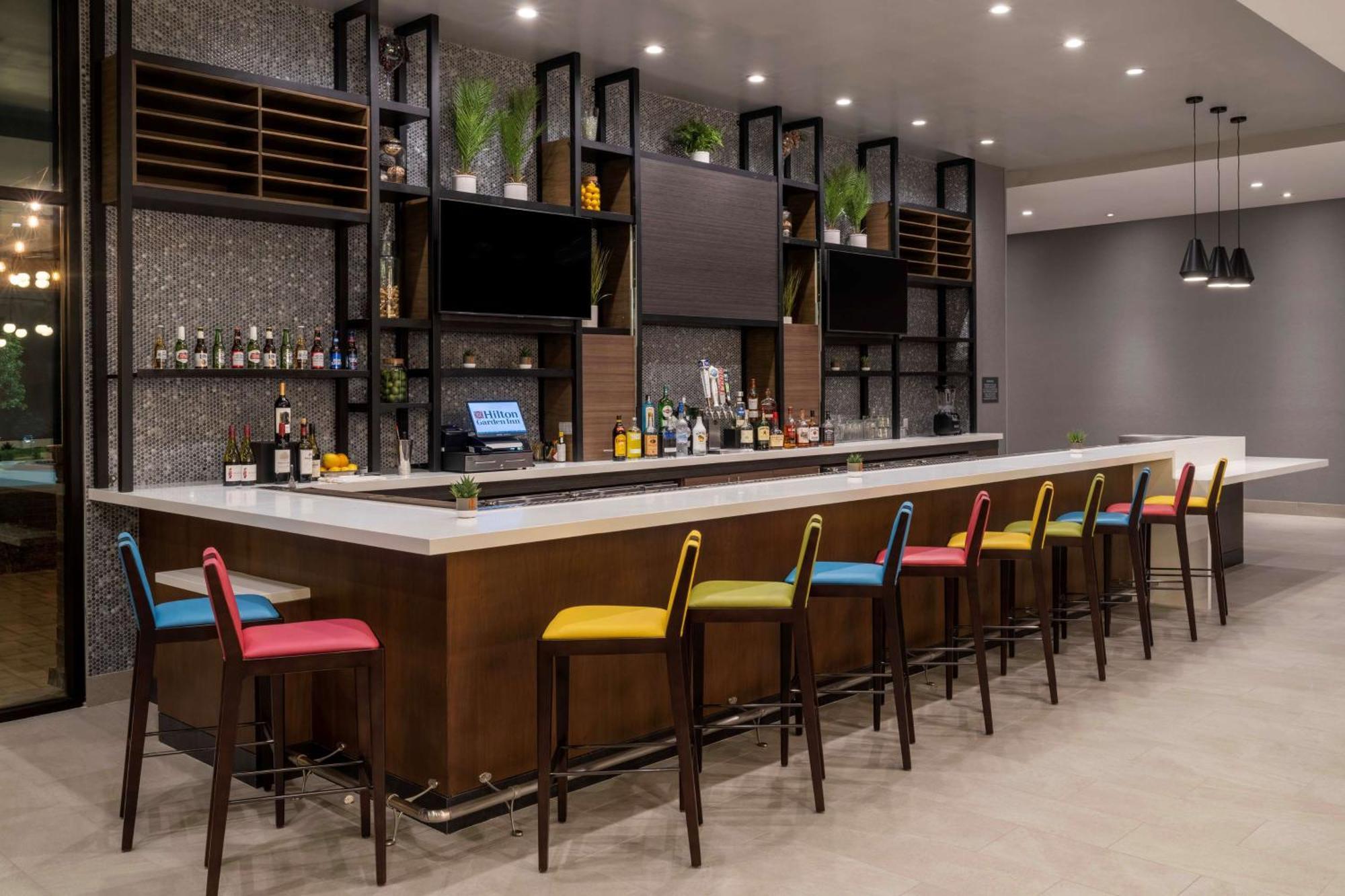 Hilton Garden Inn Pomona, Ca Екстериор снимка